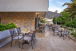 Pharia Aparthotel