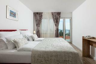 Pharia Aparthotel