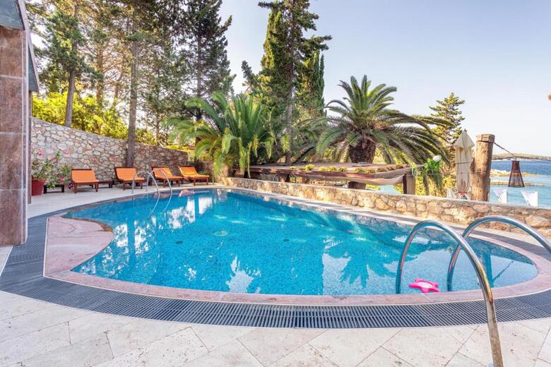 Hotel Podstine