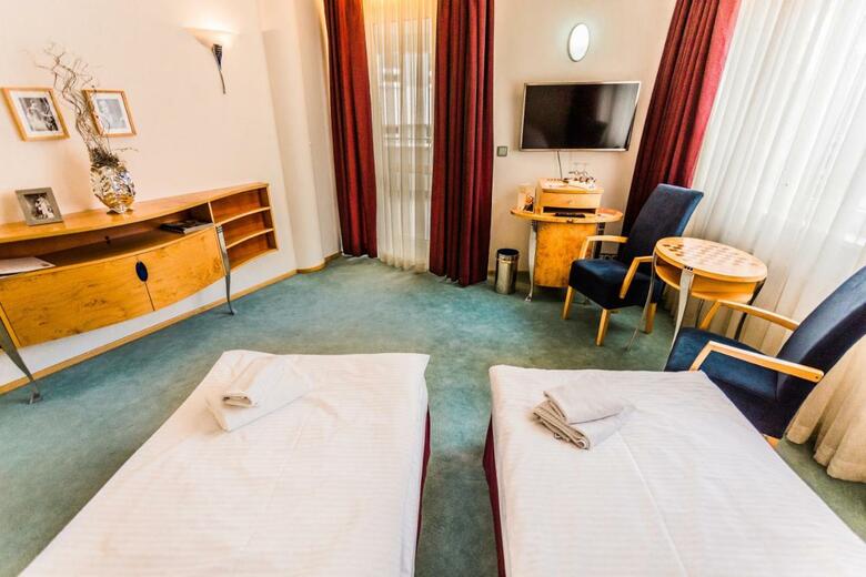 Hotel Set