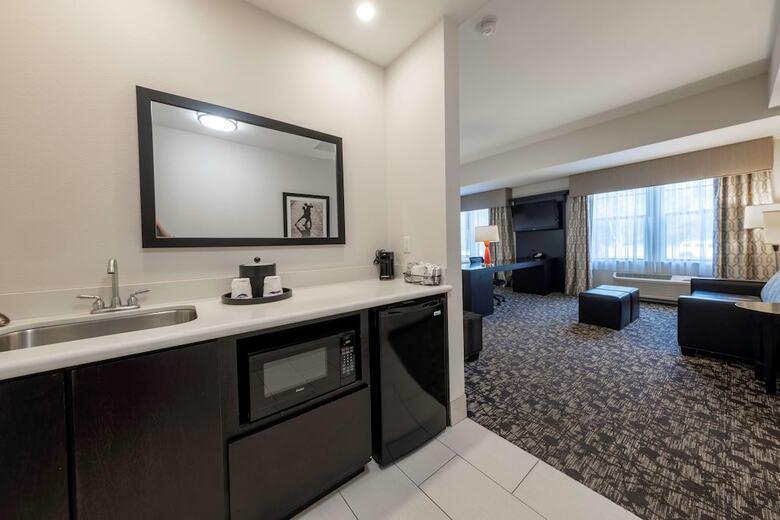 Hotel Hampton Inn & Suites Dupont