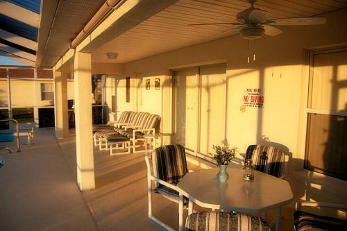 Lodge Lakeside Vacations