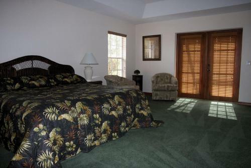 Lodge Lakeside Vacations