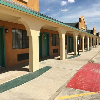 Motel Hondo Executive Inn
