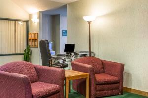 Hotel Econo Lodge Rothschild