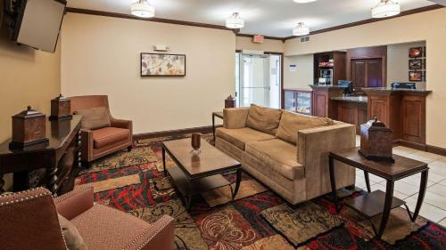 Aspen Hotel & Suites