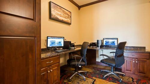Aspen Hotel & Suites