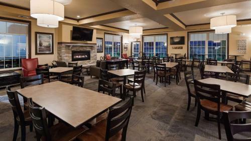 Aspen Hotel & Suites