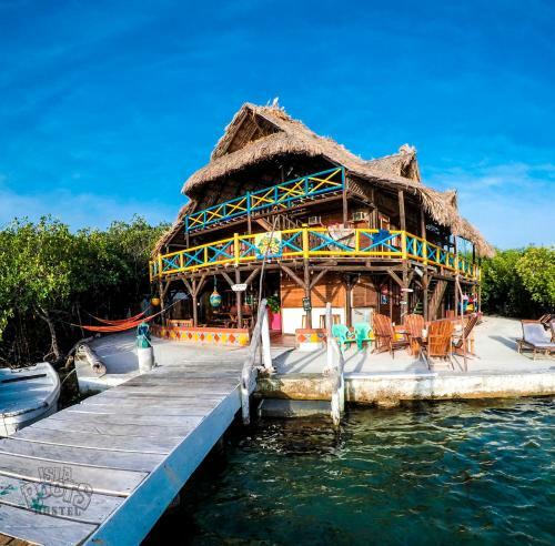 Isla Roots Hostel