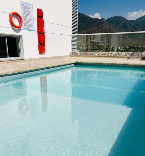 Apartamento Bello Horizonte / Vista Al Mar / Edificio Nuevo