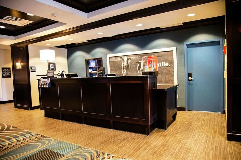 Hotel Hampton Inn & Suites Sharon