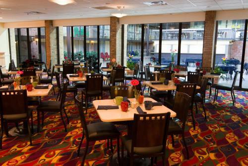 Posada Park Inn By Radisson Sharon