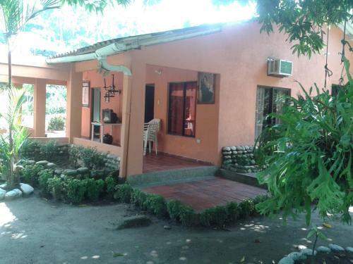 Hostal Hospedaje Eden