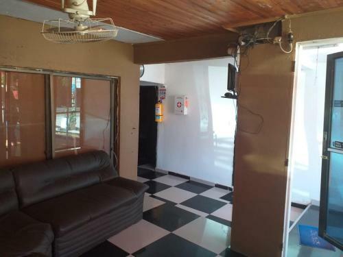 Albergue Hotel Maxi