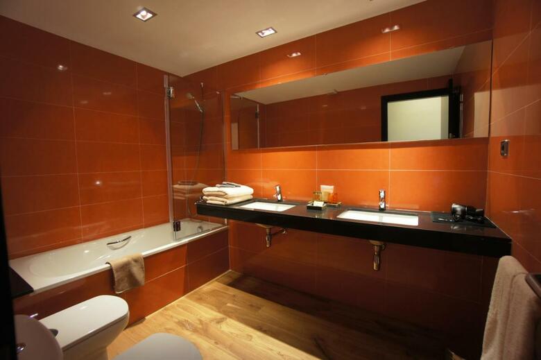 Hotel-celler Buil & Gine