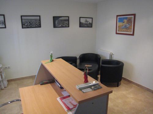 Hostal Alfajarin