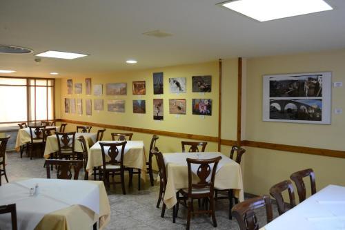 Hotel Rausan