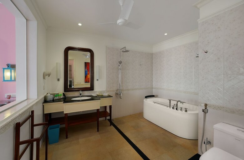 Hotel Mayfair Palm Beach Resort