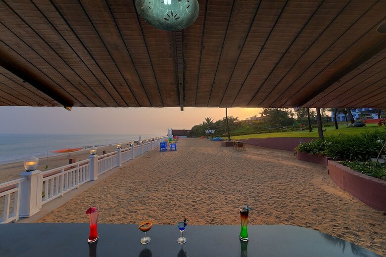 Hotel Mayfair Palm Beach Resort
