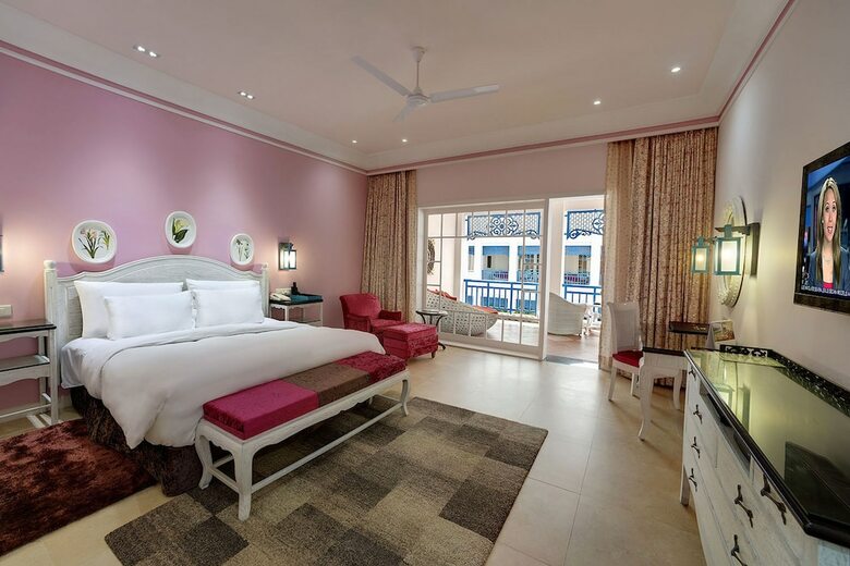 Hotel Mayfair Palm Beach Resort