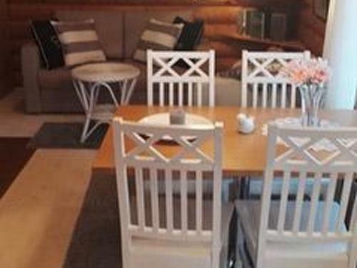 Holiday Home Piharanta