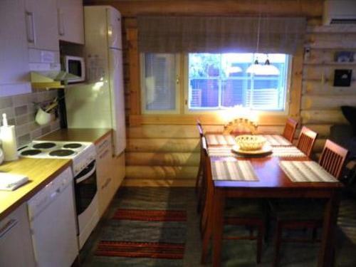 Holiday Home Kaarnikkatupa B