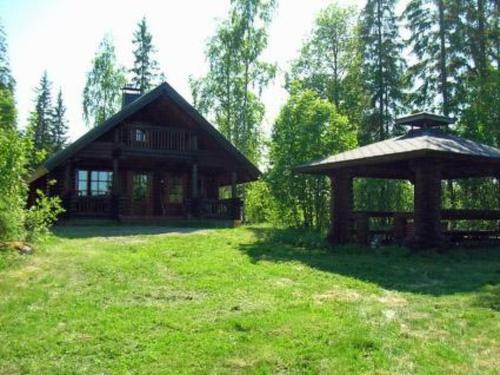 Holiday Home Mets�-pihlaja