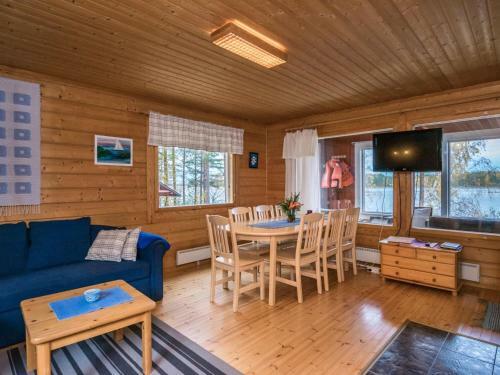 Holiday Home Aamuntorkku