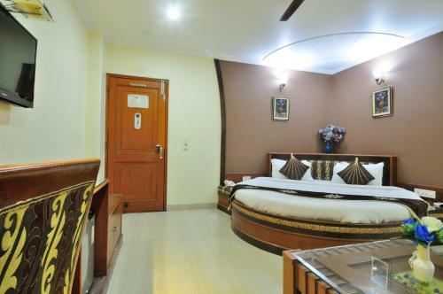 Hotel Maharaja Residency