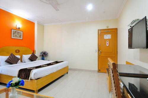 Hotel Maharaja Residency