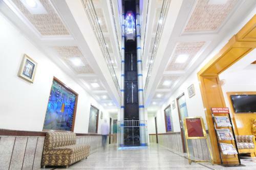 Hotel Maharaja Residency