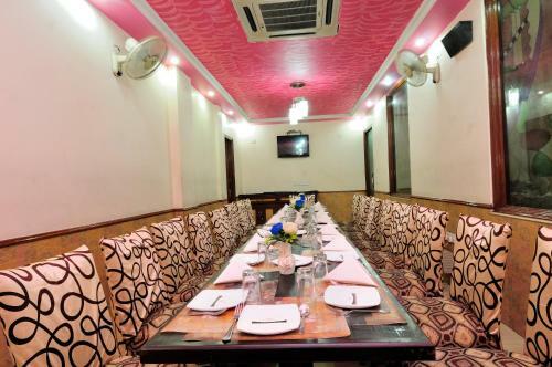 Hotel Maharaja Residency