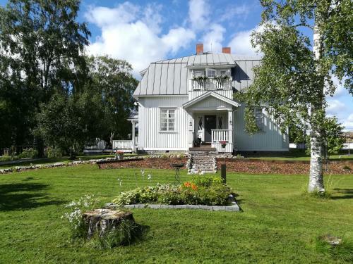 Hotelli Huiskankorpi / Aseman Majatalo