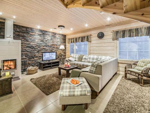 Holiday Home Villanoora B