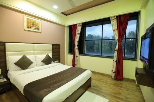 Hotel Krushnai Resort