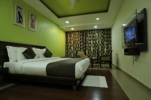 Hotel Krushnai Resort