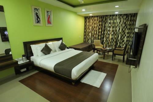 Hotel Krushnai Resort