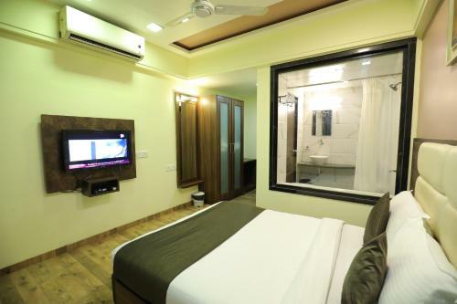 Hotel Krushnai Resort