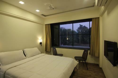 Hotel Krushnai Resort