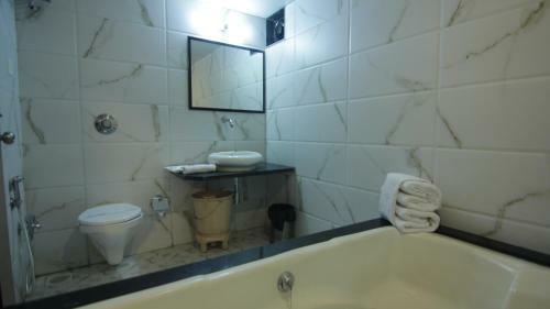 Hotel Krushnai Resort