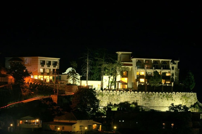 Hotel Royal Orchid Fort Resort
