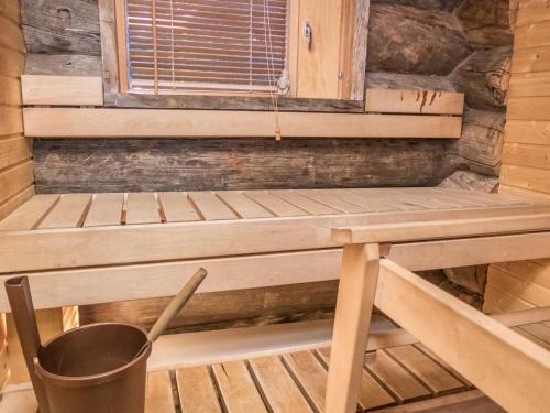 Holiday Home M�ent�hti A