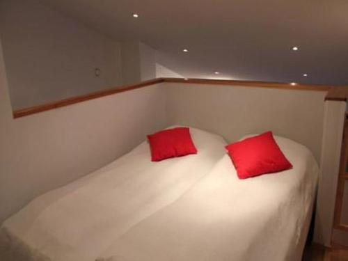 Holiday Home Karhunvartijan Kartano B6