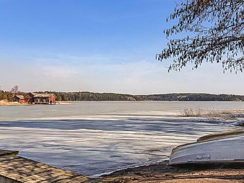 Holiday Home Isokoskelo 5