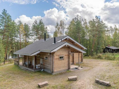 Holiday Home Valkealammi
