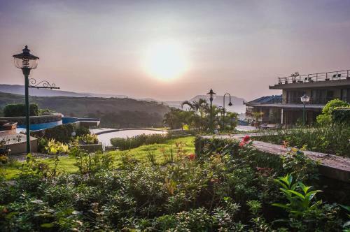 Hotel Upper Deck Resort