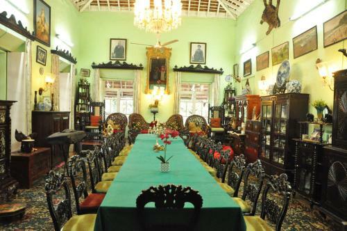 Hotel Palacete Rodrigues Heritage Holiday Mansion