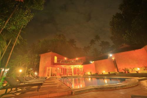 Hotel Deshadan Cliff & Beach Resort,varkala
