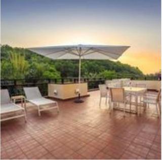 Hotel Deltin Suites