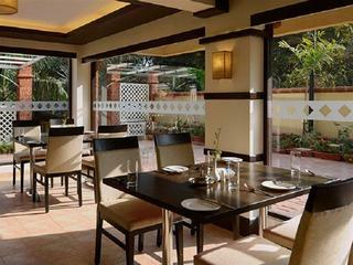 Hotel Deltin Suites